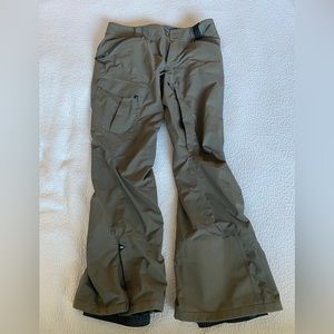 Dakine Ski Pants. Worn once and in pristine condition.
